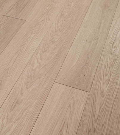 205P126 Novafloor 205 Tammi Pure Wood 
1-sauva ljyvahattu & harjattu parketti
