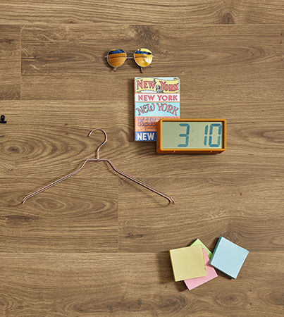 7130FLEX Meister Silent Touch Tammi Castle Brown 
1-sauva PVC-Vapaa Vinyylilattia